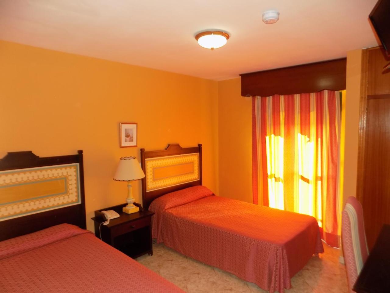 Hotel La Barca 莱佩 外观 照片